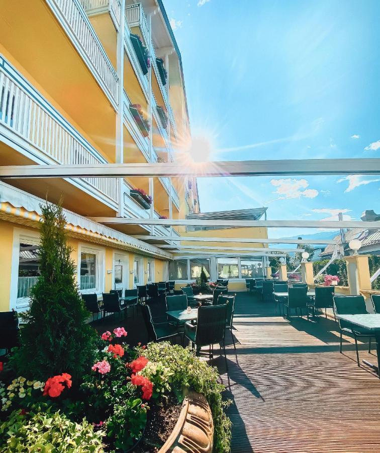Rumer Hof Exterior photo